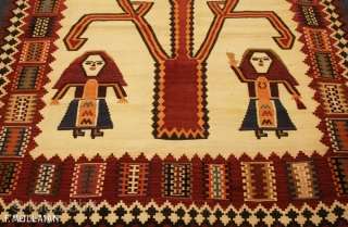 Antique Persian Kilim Kashkai (Qashqay), ca. 1940

278 × 160 cm (9' 1" × 5' 2")                  