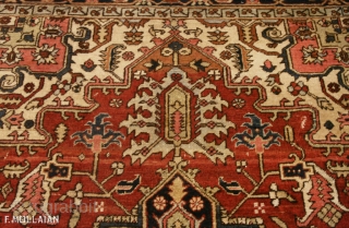 Lovely Antique Heriz Carpet, ca. 1900,

300 × 210 cm (9' 10" × 6' 10"),

                   