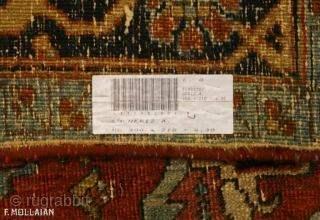 Lovely Antique Heriz Carpet, ca. 1900,

300 × 210 cm (9' 10" × 6' 10"),

                   