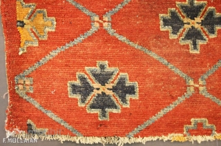 A Beautiful Small Antique Chinese Peking Rug, 1880-1900

150 × 87 cm (4' 11" × 2' 10"),

Extra EU citizens/UE Companies: €532.00             