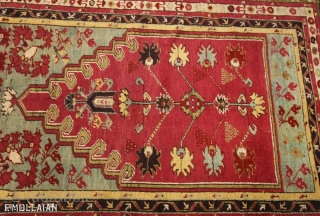 Beautiful Antique Turkish Mogiur Rug, ca. 1880

161 × 107 cm (5' 3" × 3' 6")                  