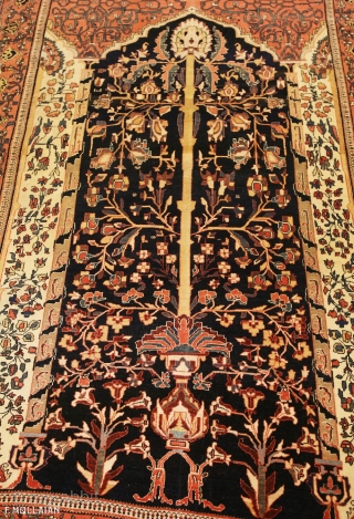 SpecialAntique Persian Saruk Farahan Rug, ca. 1880,

200 × 130 cm (6' 6" × 4' 3")                  