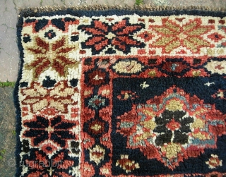 Persian Chanta-- 9 x 13 inches. Luscious little thing. Small reweave along one side $10 ups to Lower 48              