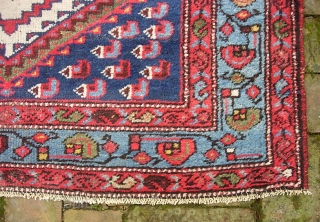 Hamadan--3 ft 3 x 4 ft 11 inches. Same rug with white medallion and anchors is shown see Runge plate 22-- identified as Tozli village near Zenjan. $20 UPS to Lower 48  ...