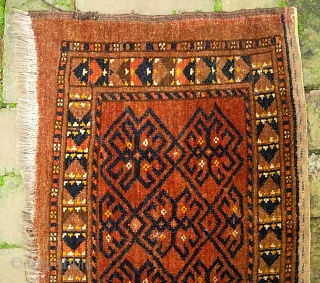 Turkoman. 1 ft 10 inches x 4 ft 6 inches. Ersari? Great size to use as a table runner. One little pinky size hole toward left side; some attrition at edges; otherwise  ...