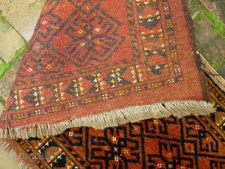 Turkoman. 1 ft 10 inches x 4 ft 6 inches. Ersari? Great size to use as a table runner. One little pinky size hole toward left side; some attrition at edges; otherwise  ...