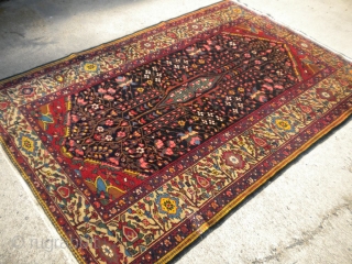 Here is a flawless early 20th century Bakhtiari, size is 4'9"x6'10", great wool, great design, great colors.  Thanks for looking.            