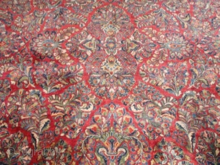 Rug-Pickers find as found: A 1940's Persian Sarouq, measuring 11'x21', in good condition.  Thanks for looking and Happy Holidays.             