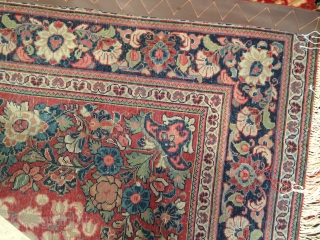 ANTIQUE SARUK RUG
saruk persia rug 
beginng of 20th
very good condition 
                      