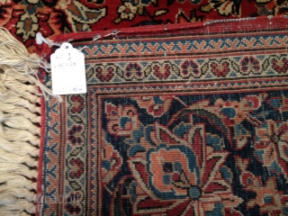 KASHAN  Excellent condition
 Full Pyle 80 years 
Aorgnliim not fringed 
Two corner points easy to repair 
One side headless
SIZE : 138 X 206
ITEM NO. 1       