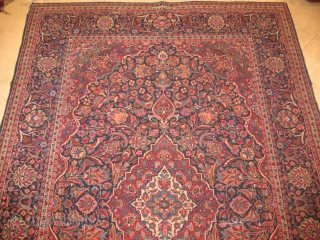 KASHAN CIRCA 1900
Good condition 
Good weaving 
Rare Design
SIGNED AS YOU CAN SEE AT PHOTO
SIZE 131 X 203
                