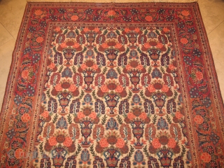 KASHAN CIRCA 1900
Very good condition 
Rare Design
Good weaving
SIZE : 130 X 210                     