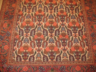 KASHAN CIRCA 1900
Very good condition 
Rare Design
Good weaving
SIZE : 130 X 210                     