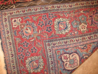 KASHAN CIRCA 1900 
Very good condition 
Rare Design 
Good weaving
SIZE : 132 X 206                   