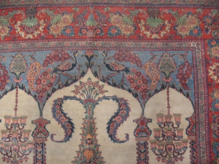 KASHAN CIRCA 1900
Low Pyle 
Rare Design  
Good condition
SIZE : 126 X 175                    