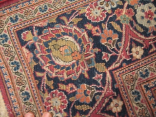 KASHAN Antique CIRCA 1930
Excellent Condition 
SIZE :  135 X 209
                      