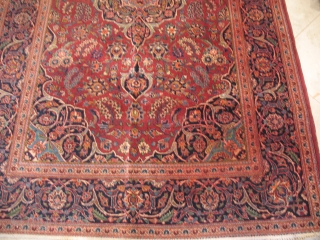 KASHAN Antique CIRCA 1930
Excellent Condition 
SIZE :  133  X  212                    