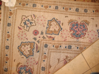 ANTIQUE KASHAN 
80 YEARS 
Excellent Condition
size 138 X 212 cm 
ITEM NO. 49                    
