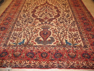 ASFHAN  CIRCA 1900
PERFECT CONDITION
SIZE : 240 X 349
ITEM NO. 121                      