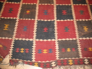 KILIM KARGIZI
GOOD CONDITION 
SIZE : 339 X 490
ITEM NO. 130                       