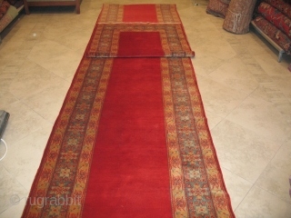 ANTIQUE TURKISH BORLU circa 1900
perfect condition
size : 110 X 750 cm
ITEM NO. 138                    