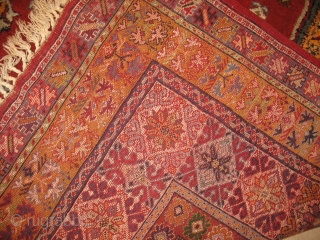 ANTIQUE Morocco rabat

The second half of the 20th century
perfect condition
size : 240 X 347
ITEM NO. 139                 