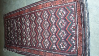 A very high quality antique baloch with very rich colors and good dark green color. Very smooth like a blanket. Almost 70 years old. Size 290x133 cm      