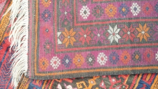 Balochi carpet with very rich colors and vegetable and synthetic dyes. Size 275x135 cm                   
