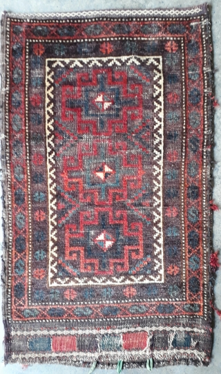 Antique balochi balisht of 19th century and vegetable dyes. Size 112x65 cm                     