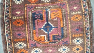 Very soft and old balochi with very rich colors. Each size 41x45 cm                    