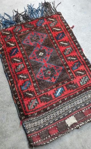 Stunning baluchi balisht with beautiful colors. More than 60 years old. Size 90x60 cm.                   