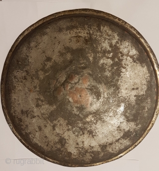 Copper coffee tray
Ottoman, late 19th century
27 cm

Münci Yağcı
munciyagci@gmail.com                         