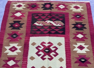 Şarköy Pirot kilm

Size 160x094 cm                            