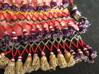 Uzbekistan small bag. Silk tassels and trade glass beads. Size: height with tassels 9.8" - 25 cm and width 5.5" - 14 cm.          