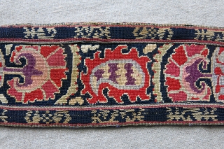 Uzbekistan Bokhara silk cross stitch embroidered belt, backing ikat has replaced with an old one. natural colors, no wool corrosion. circa 1900 or ealier - size : 30" X 3.5".   