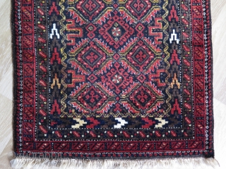 Baluch Balisth. Great silky wool and soft handle. Size: 20" x 31.5" - 51 cm x 80 cm.               