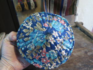 Uzbekistan silk cross stitched embroidered hat.
Size: 20.2" - 51.5cm in circumference and height 3.9" - 10cm.                 