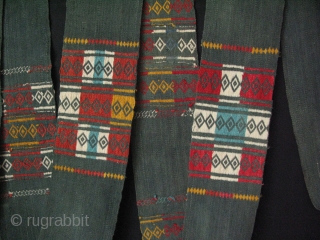 Turkmen Upper Amuderya tent band, wool, extra weft weave. Size: 16" x 29.5" - 16cm x 9 meters.               