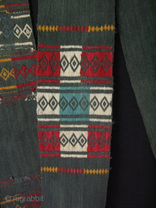 Turkmen Upper Amuderya tent band, wool, extra weft weave. Size: 16" x 29.5" - 16cm x 9 meters.               