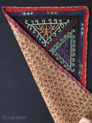 Kyrgyz hanging. Silk embroidery on banat. Size: 17.5" x 25" - 45 cm x 64 cm.                 