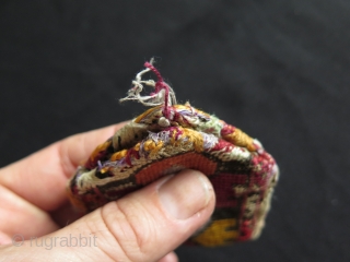 Uzbek cross stitch embroidered mini bag.
Size: 3.1" x 3.5" - 8 cm x 9 cm.                  