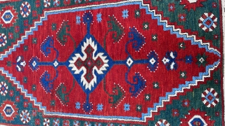 A nice different design south-West Anatolian Döşemealtı rug.                         