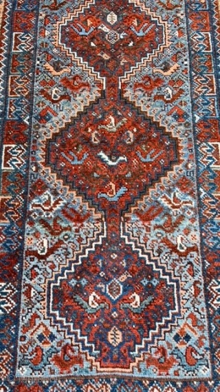 Nice and Old Siraz or Kaşgay Rug.All naturel colors and good condition.104X155cm                     