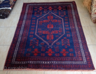 175x110cm old yagcibedir rug in good condition.                          