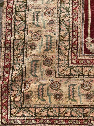 Late 19th century BANDIRMA SILK
161x125
For More Information Whatsapp +61-415-799-757                        