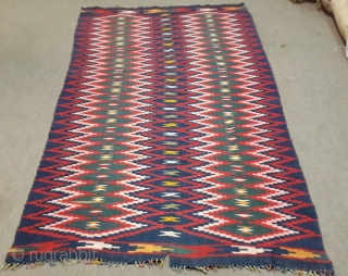 KILIM ....   ?   205 X 108 cm                      