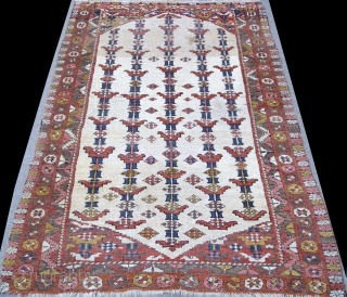 PERSIAN   KURDISH  RUG  -  197  X  120  cm                 