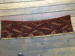 Antique Turkmen Yomud Torba with all natural dyes and in excellent condition.
Field consists of dyrnak guls. Side cords original and top fold over complete. Size: 52" X 13"/132 X 33cm. Unusual skirt  ...