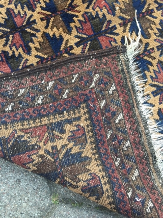Antique camel ground Baluch prayer rug, unusual design. Beautiful collector´s piece. Size : ca 130cm x 90cm / 4'3'' x 3'ft
            
