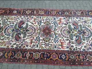 Persian Bakhtiary Kelley, lovely details like men on horses, size: ca. 490x150cm / 16'1''ft x 4'9''ft , age: circa 1920             